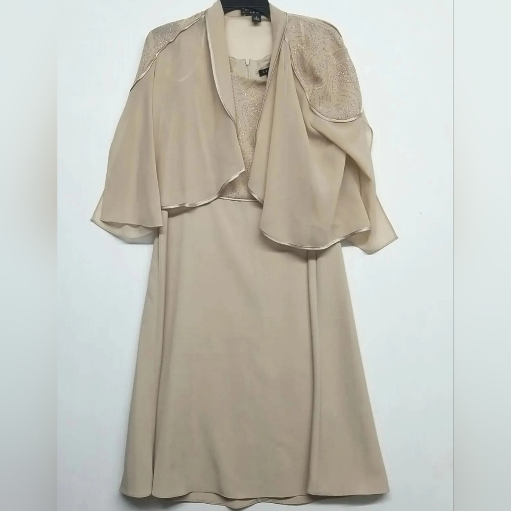 Women's Dress Le Bos Size 8 Beige 2 Piece Sleeveless Dress & Sheer Jacket